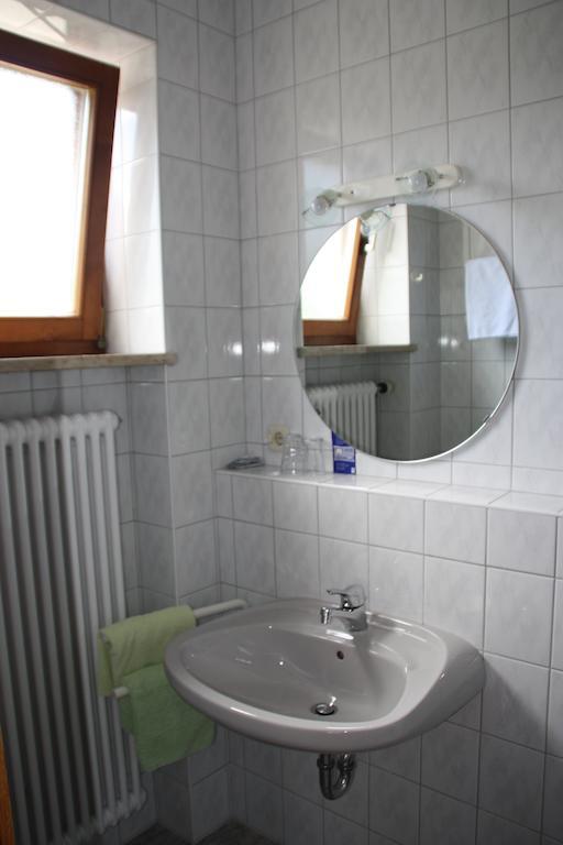 Hotel Gasthaus Wangerhof Augsburg Zimmer foto